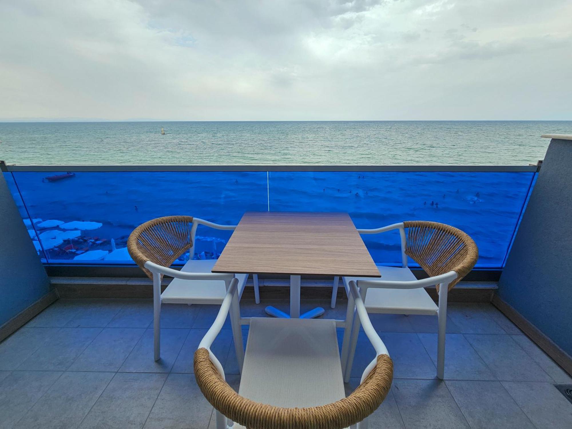 Akteon Girni Hotel Paralía Екстериор снимка