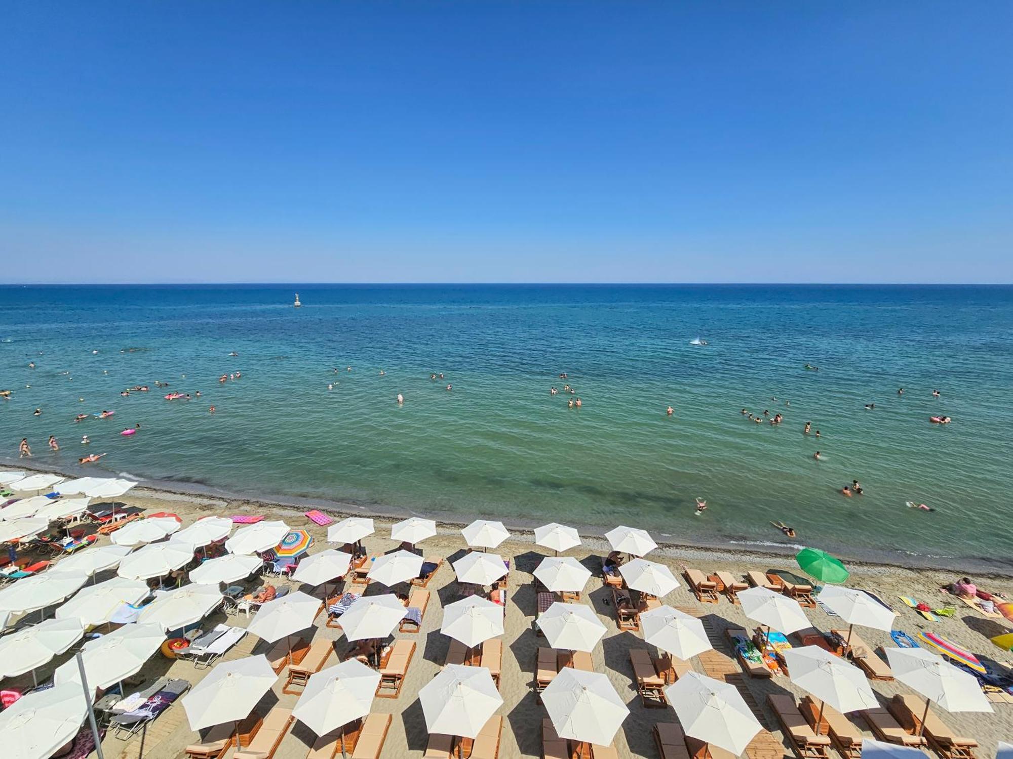 Akteon Girni Hotel Paralía Екстериор снимка